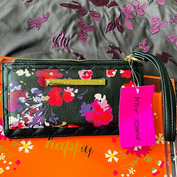 Betsey Johnson Wristlet - Picture 6 of 9